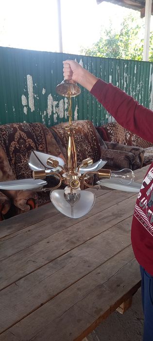 Люстра цена 3000