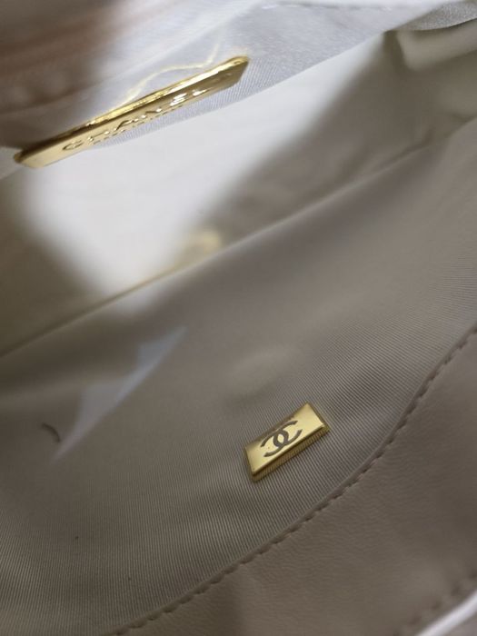 Дамска чанта Chanel flap 19 bag