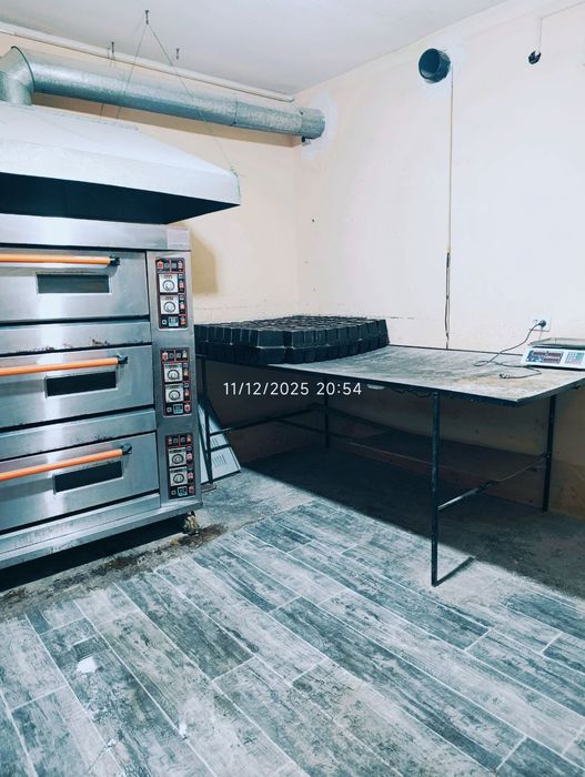 Нонвойхона сотилади.