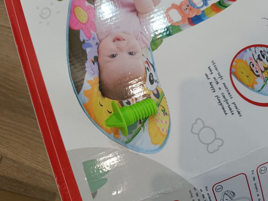 Продам ванночку и два развивающих коврика