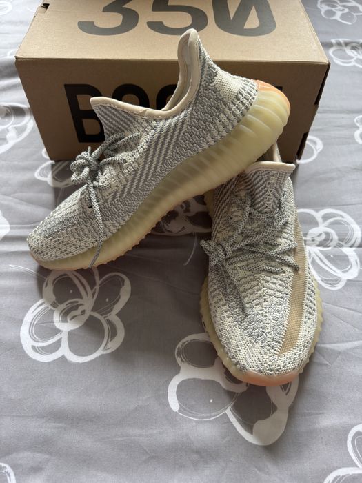 Adidasi Yeezy 350