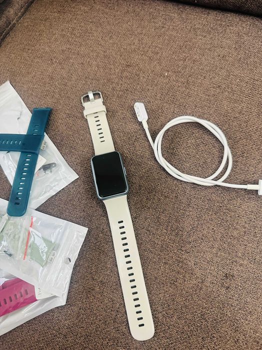 Смарт Часовник Huawei FIT SE Limited Edition Forest Green + аксесоари