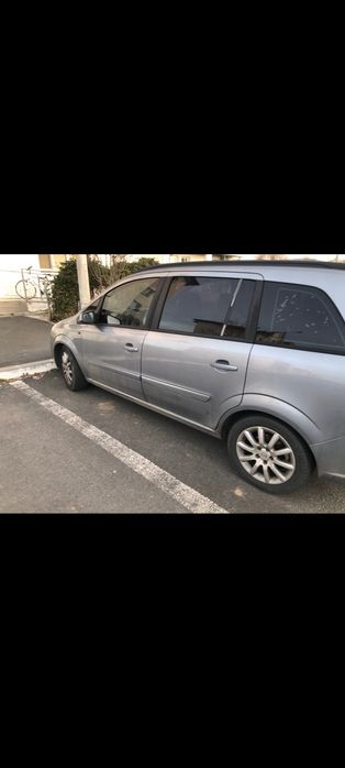 Opel Zafira B an 2005