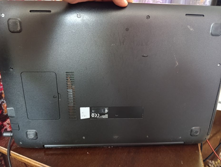 Продаю ноутбук срочно