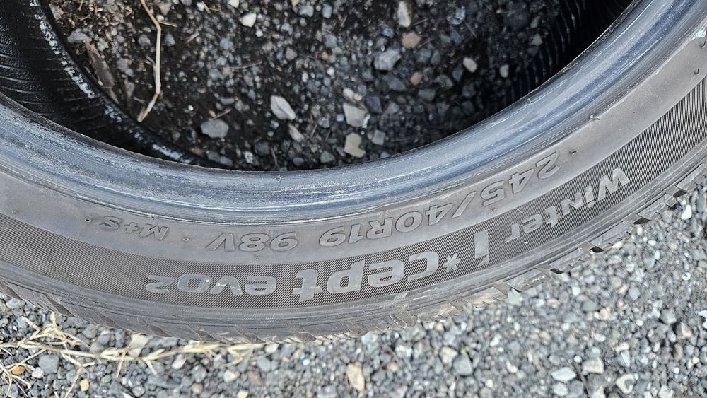 2бр гуми 245 40 19 ханкок