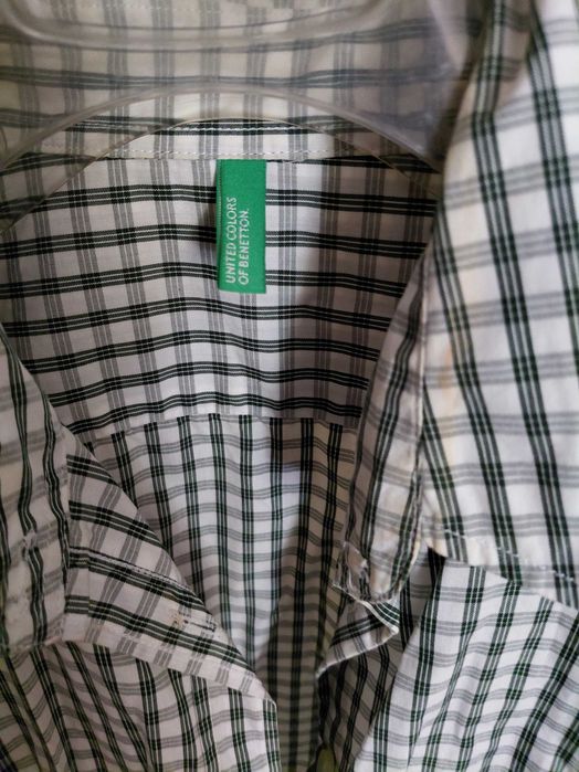 Vand 2 camasi Benetton superbe