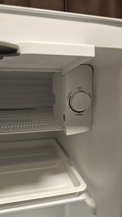 Mini frigider Vortex