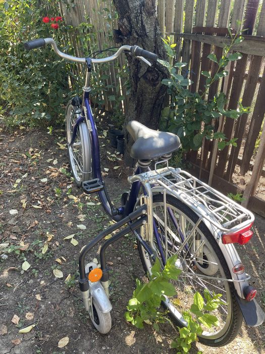 Bicicleta cu roti ajutatoare pentru adulti