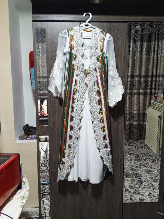 Ansambil kiyimlar