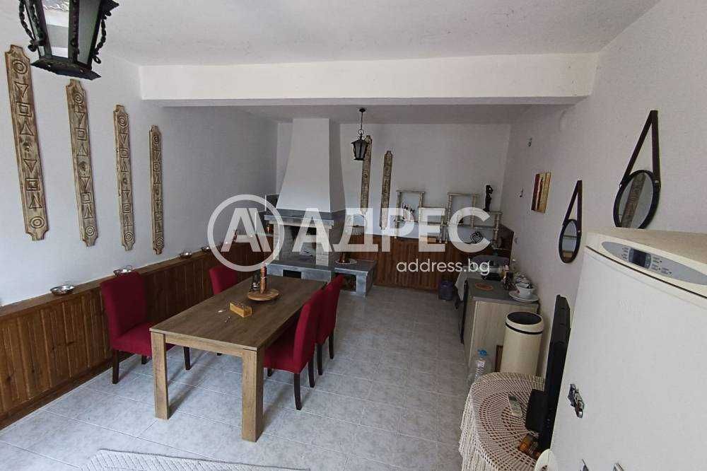 Продава се Къща в с. Каменово, Област Разград - 150 кв.м за 616 €/кв.м - Снимка #16