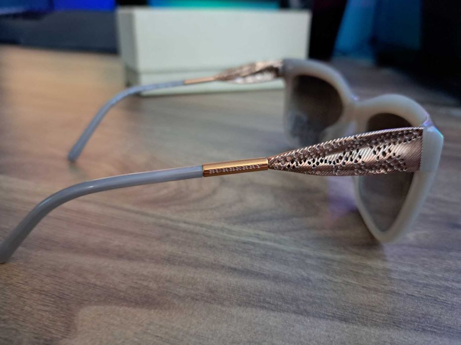 Ochelari de soare Burberry