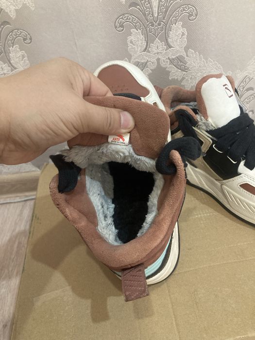 Зимние кроссовки ANTA