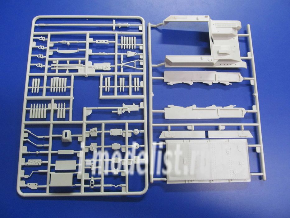 35005 Восточный экспресс 1/35 АСУ-57