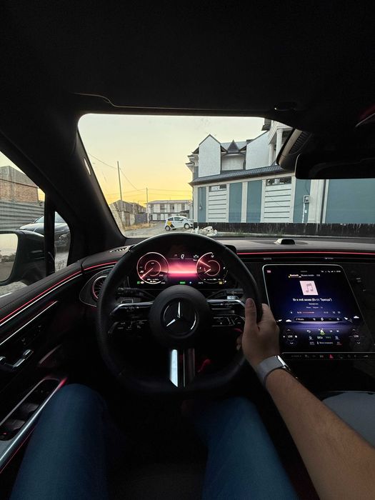 Mercedes Benz EQE350 SUV 4matic