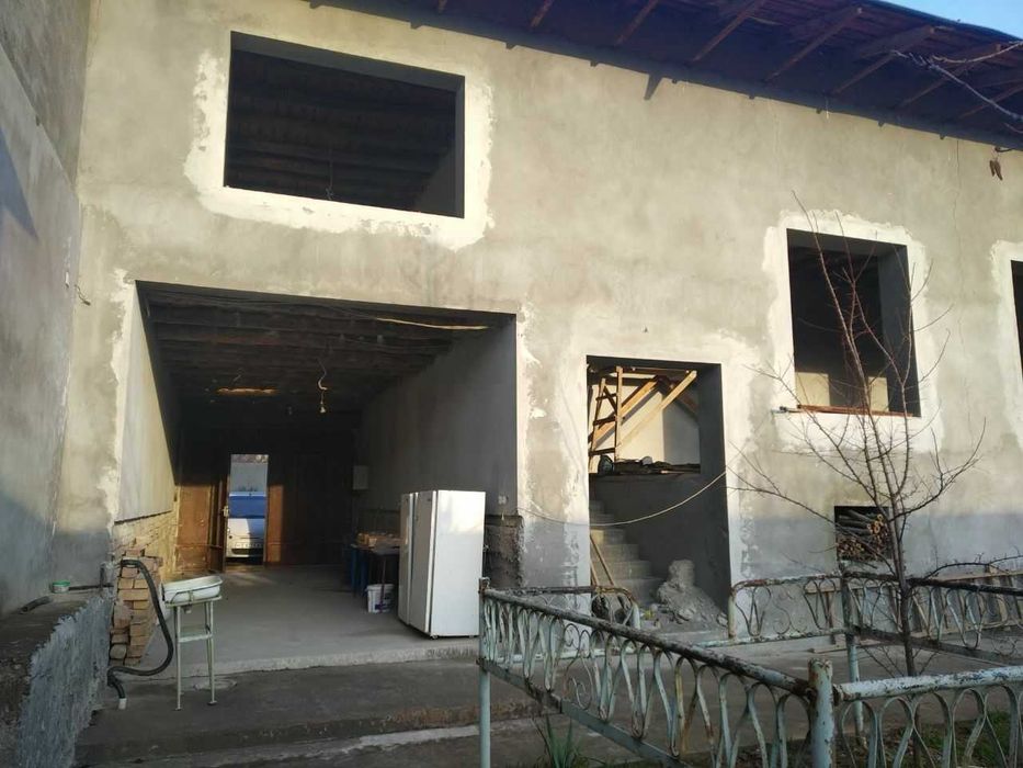 Срочно! Ташкент шахар юнусобод тумани исломобод махалла.