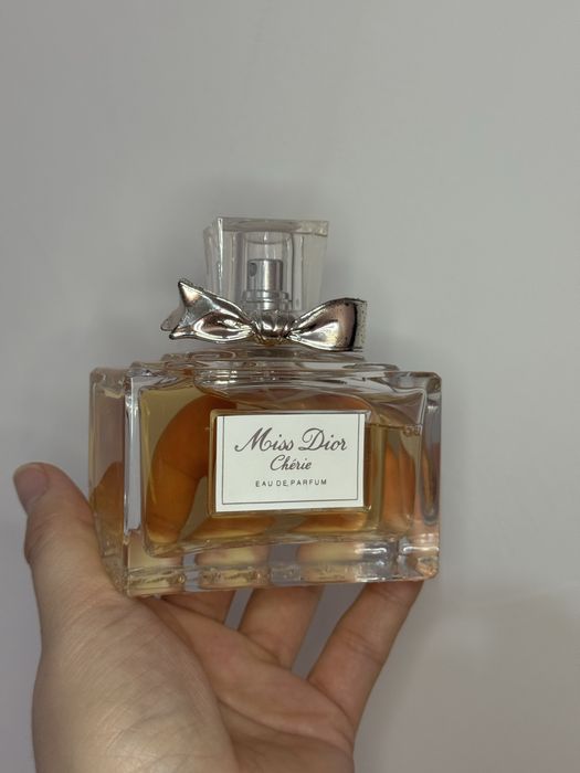 Продаю духи Miss Dior Cherie