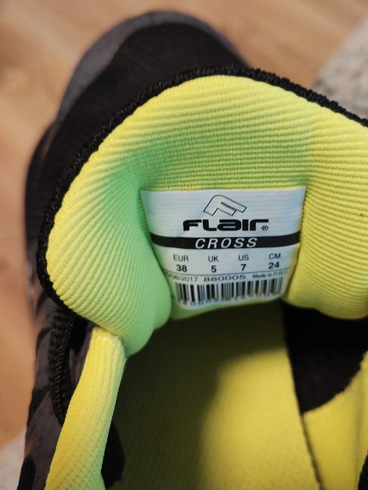 мъжски маратонки Flair 38 размер