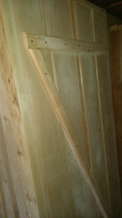 Двери ,вагонка.баня