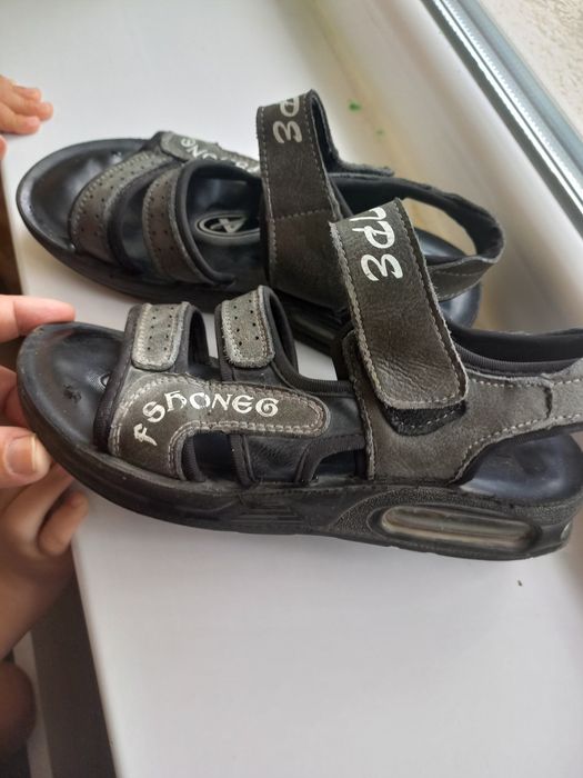 Мальчикам сандалий