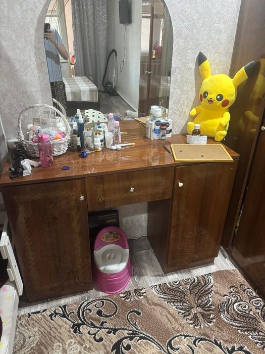 Продам спальный гарнитур