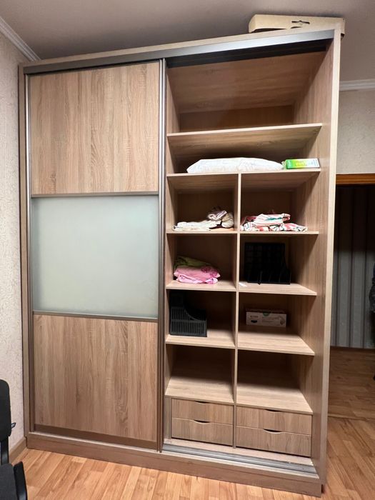 Продам шкаф купе