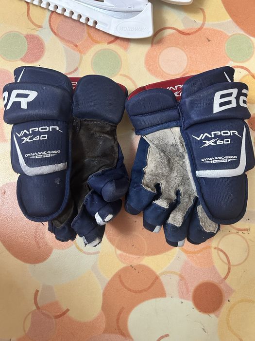 Хоккейные краги BAUER