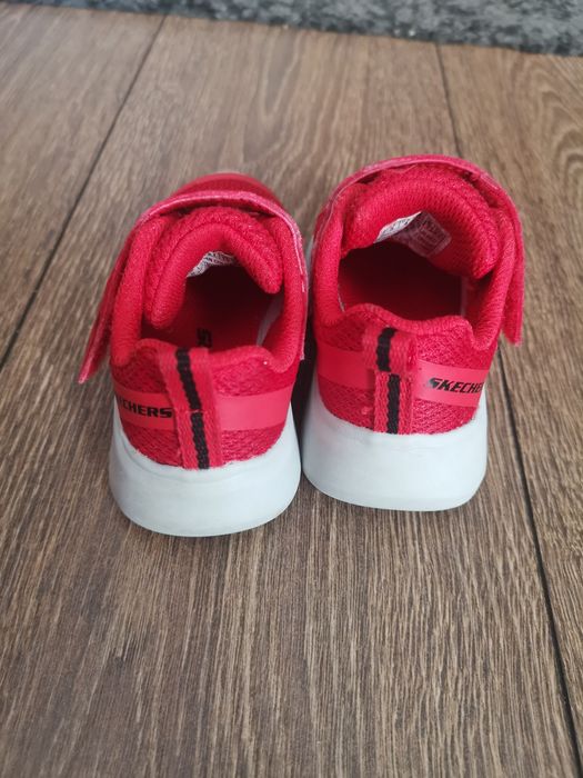 Бебешки маратонки Skechers