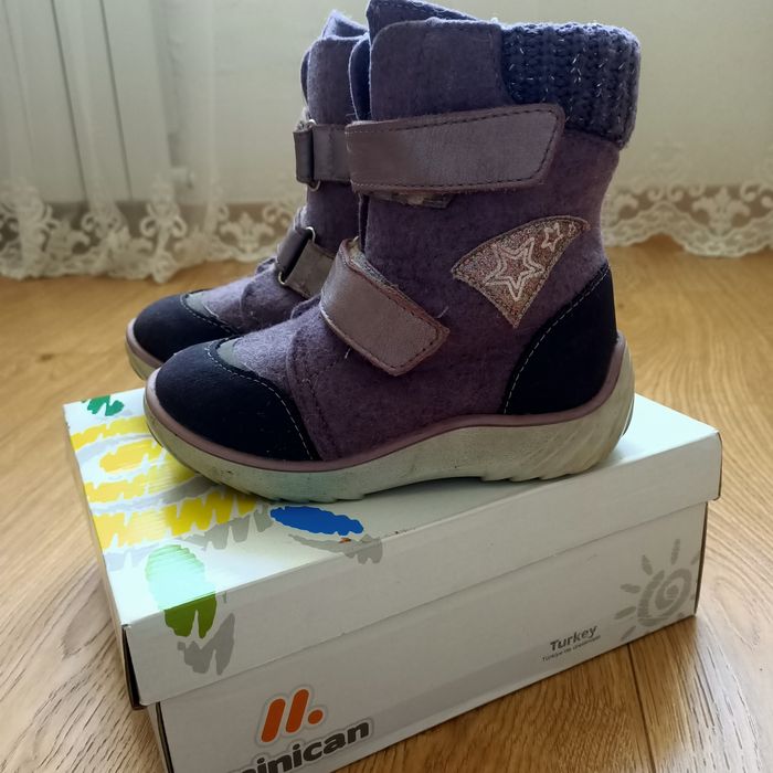 Продам кожаные детские сапоги 29 размера