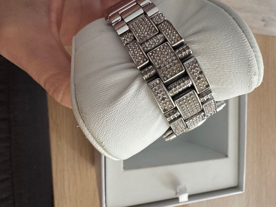 Смарт часовник Michael Kors