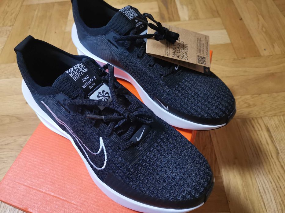 Nike Interact Run маратонки номер 45