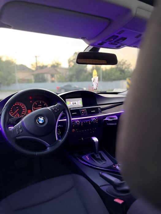BMW 3 Series 2010 — imagine 5