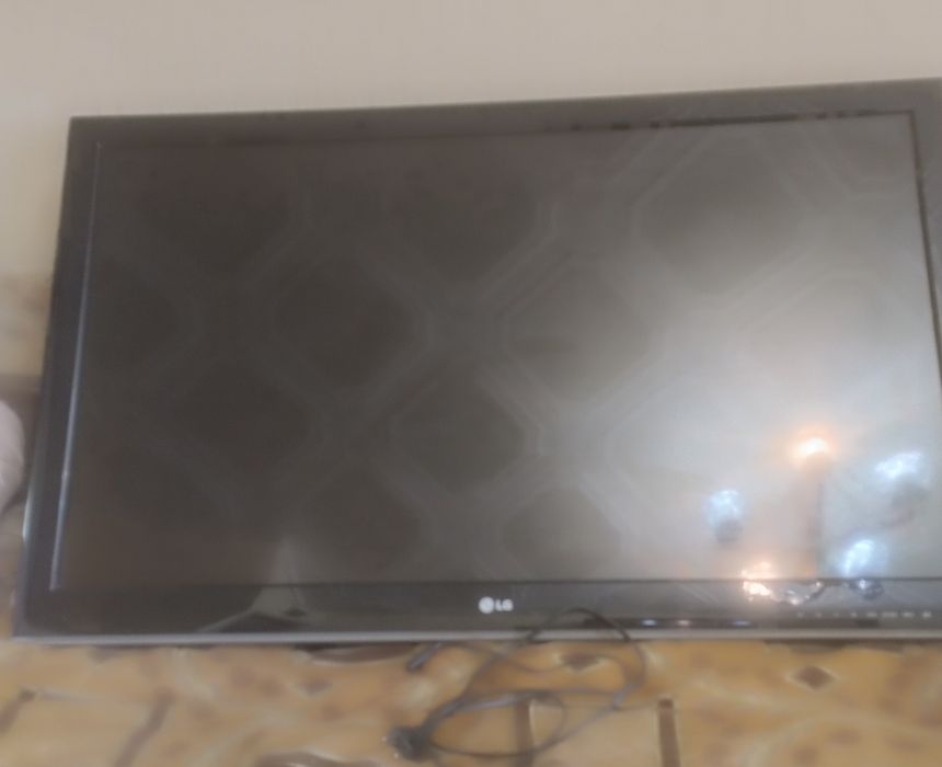 Телевизор LG  LED LCD TV