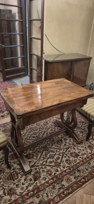 Vand mobilier Biedermeier