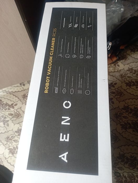 Робот пылесос Aeno