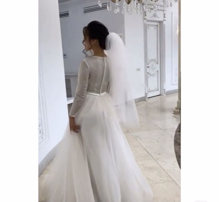 Свадебное платье