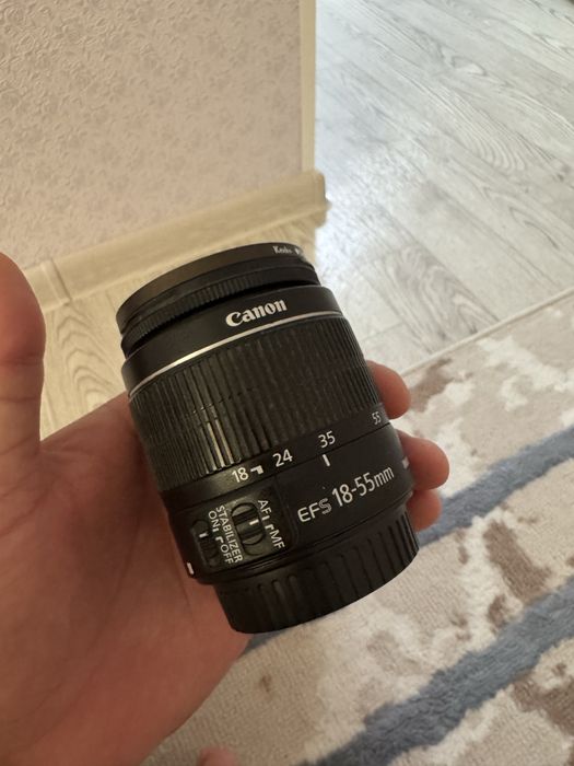 объектив Canon EF-S 18–55mm