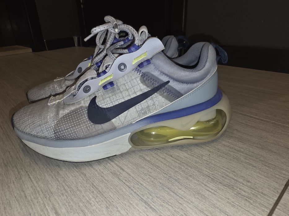 Дамски маратонки Nike