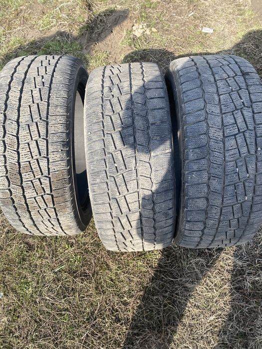 Шины зимнее 3 штуки