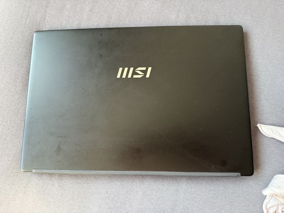 Laptop MSI Modern 15