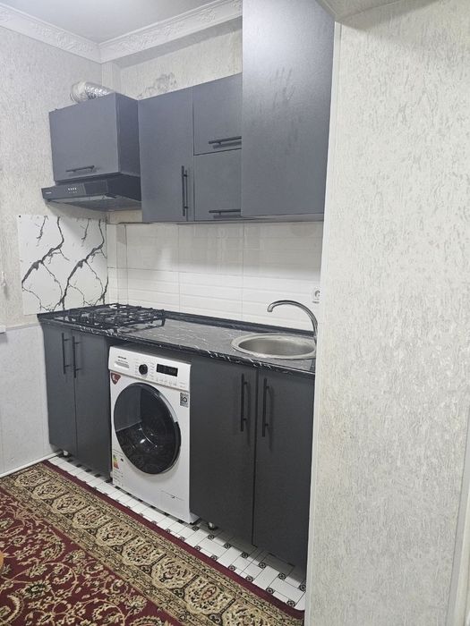 Срочно Аренда 2 комнаты 3 этаж, Микрорайон