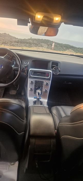 VOLVO V60 2016 — imagine 2