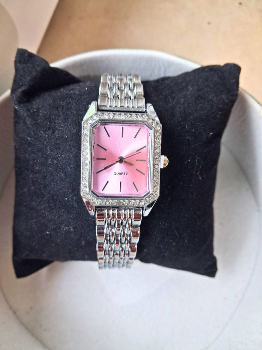 Ceasuri elegante de Dama Quartz