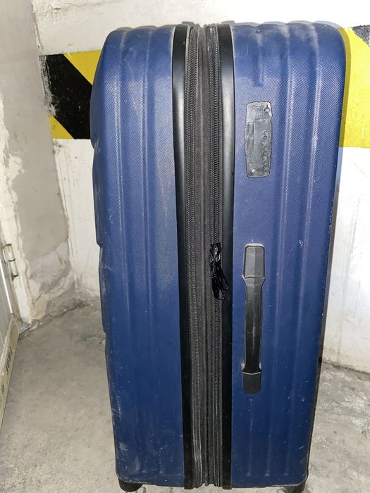 Б/у-шний чемодан в хорошем состояние!