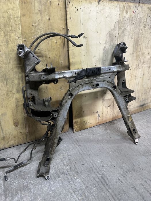 Передняя балка bmw E65 E66
