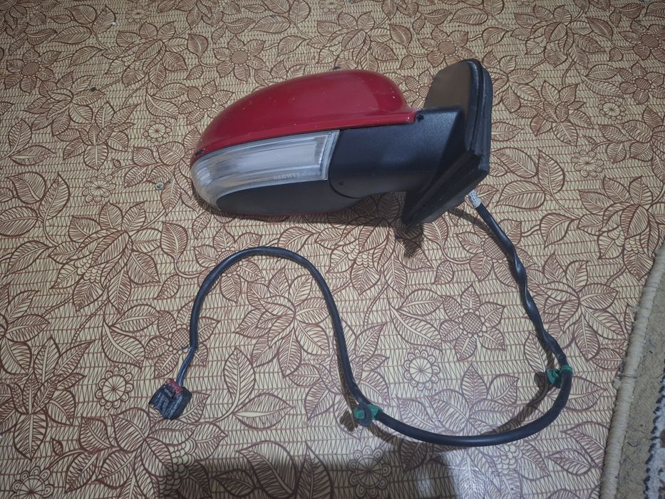 Golf V странично огледало