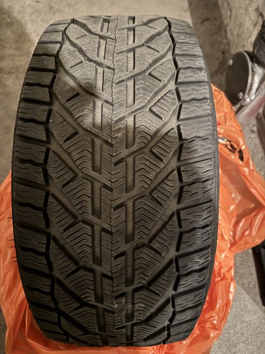 Зимни гуми 2х225/40/18 и 2х245/40/18