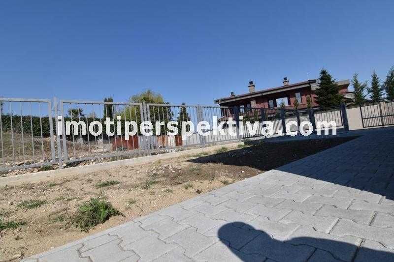 Продава се Къща в с. Белащица, Област Пловдив - 256 кв.м за 1165 €/кв.м - Снимка #17