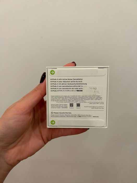 Apple Airpods 4 with Active Noise Cancellation