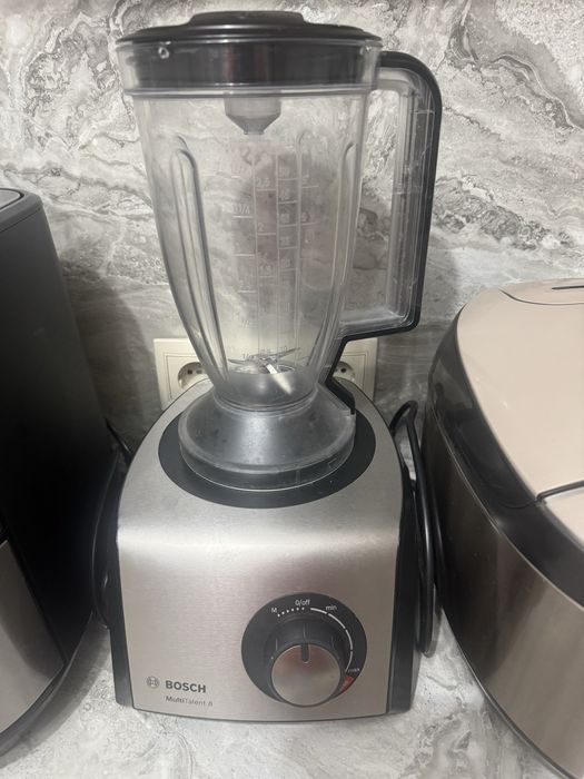 Продам б/у кухонный комбайн Bosch