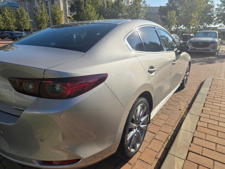MAZDA 3 2025 — imagine 4